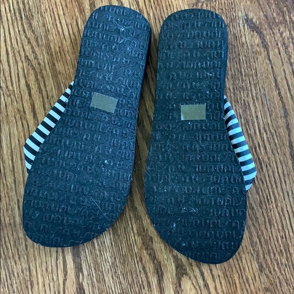 Sandals - Picture 4 of 4